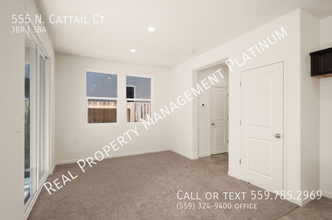 Building Photo - 667 N. Cattail Ct