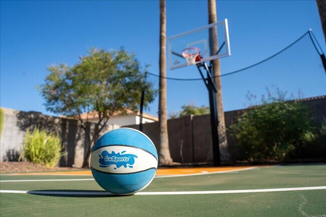 Building Photo - 10617 W Adela Dr.