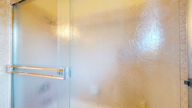 Building Photo - Well Maintain West Side Single Story 3 bedroom 2 bathroom home with 2 car garage