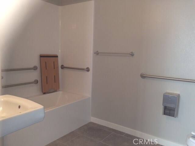Building Photo - 674 Chandler Walk