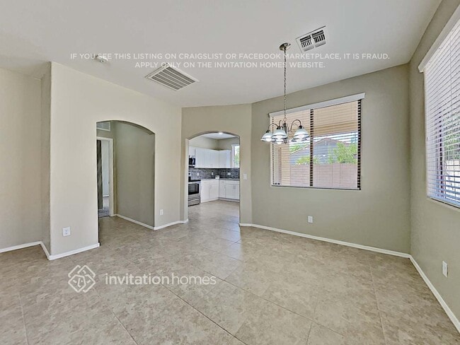 Building Photo - 12605 W Cercado Ln