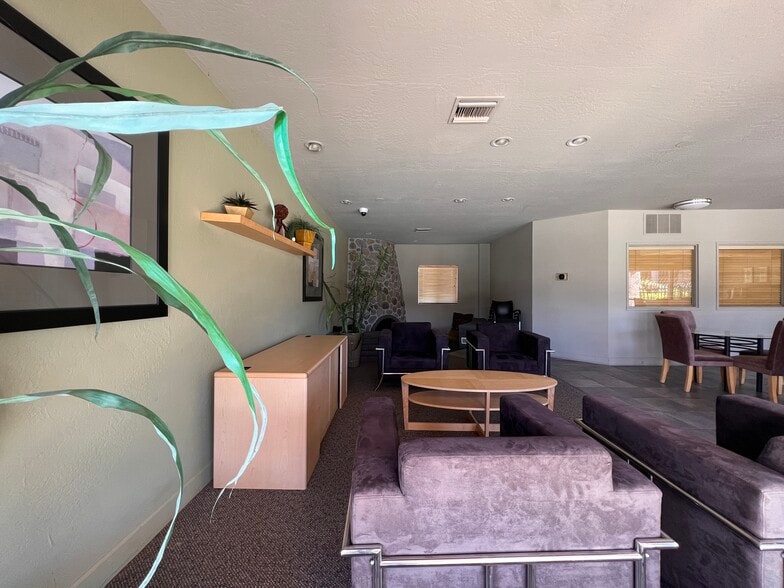 Building Photo - 4354 N 82nd St