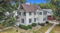 Building Photo - 260 S 27th St