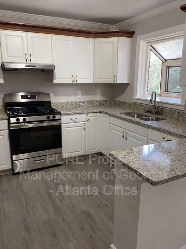 Building Photo - 2190 Kennesaw Due West Rd NW