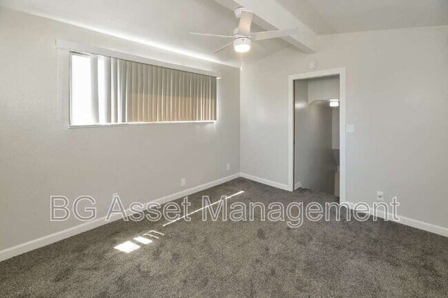 Building Photo - 2359 Prune St