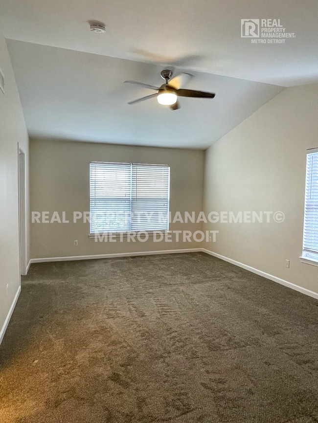 Building Photo - SPRING INTO A NEW HOME