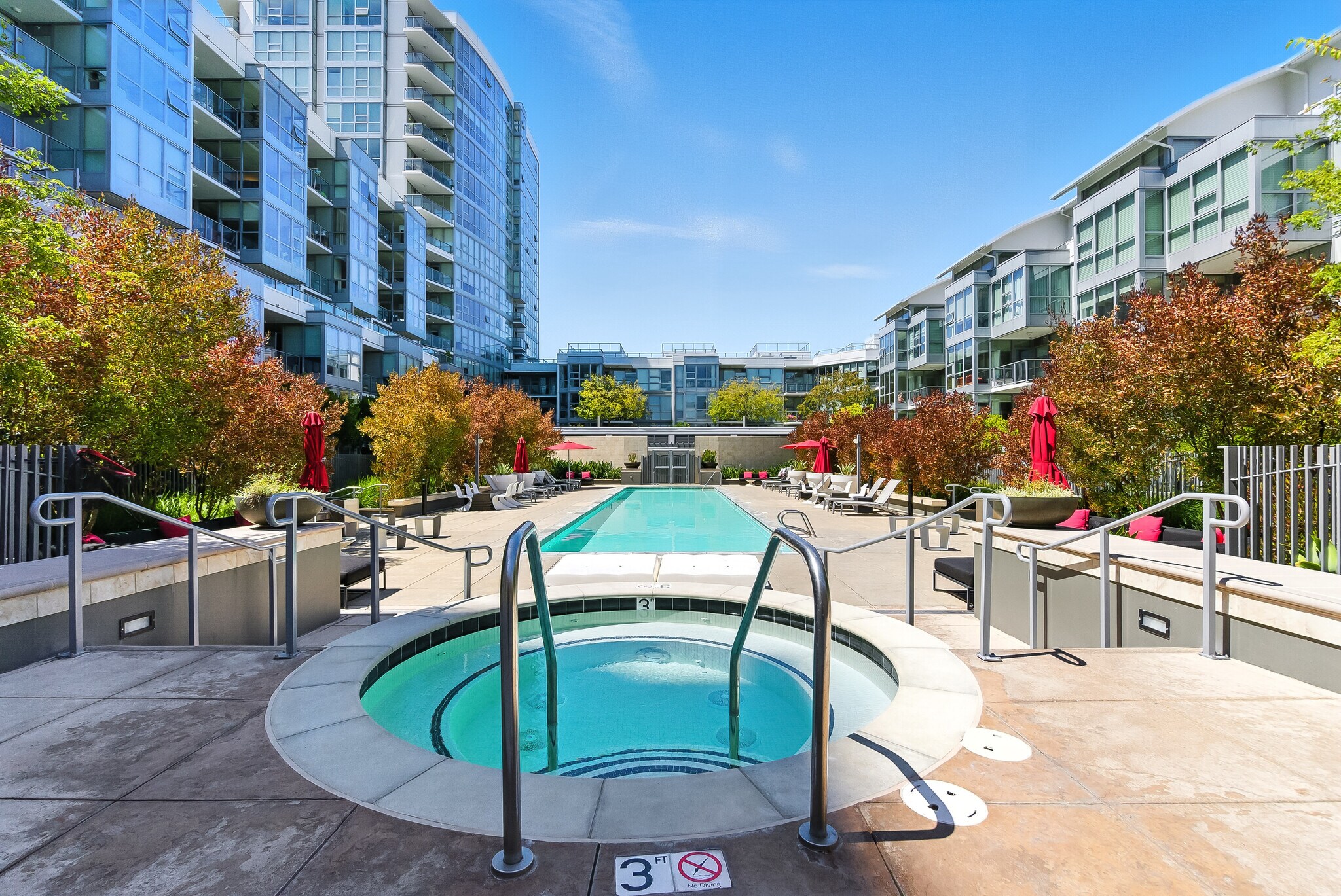 Jacuzzi - 420 Mission Bay Blvd N