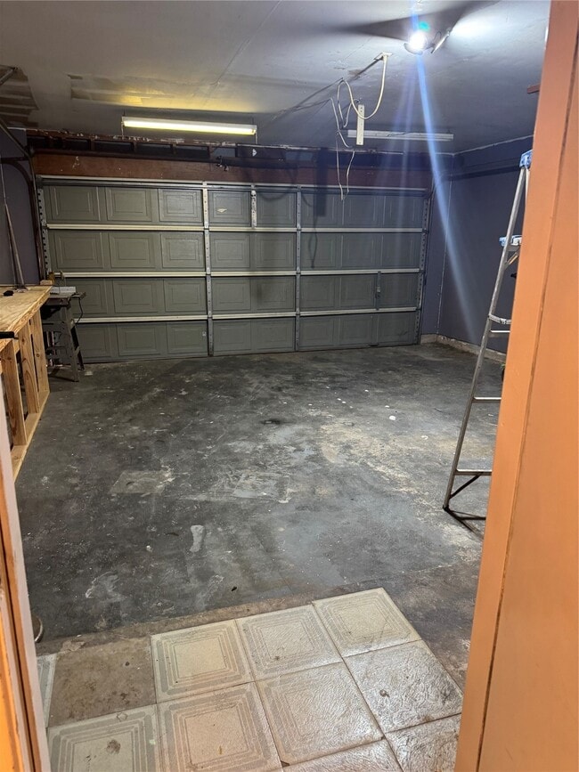 Building Photo - 11123 Cayman Mist Dr