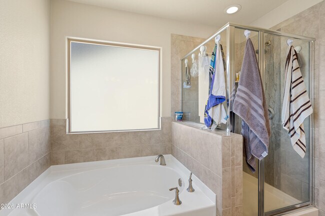 Building Photo - 4215 Tinker Dr