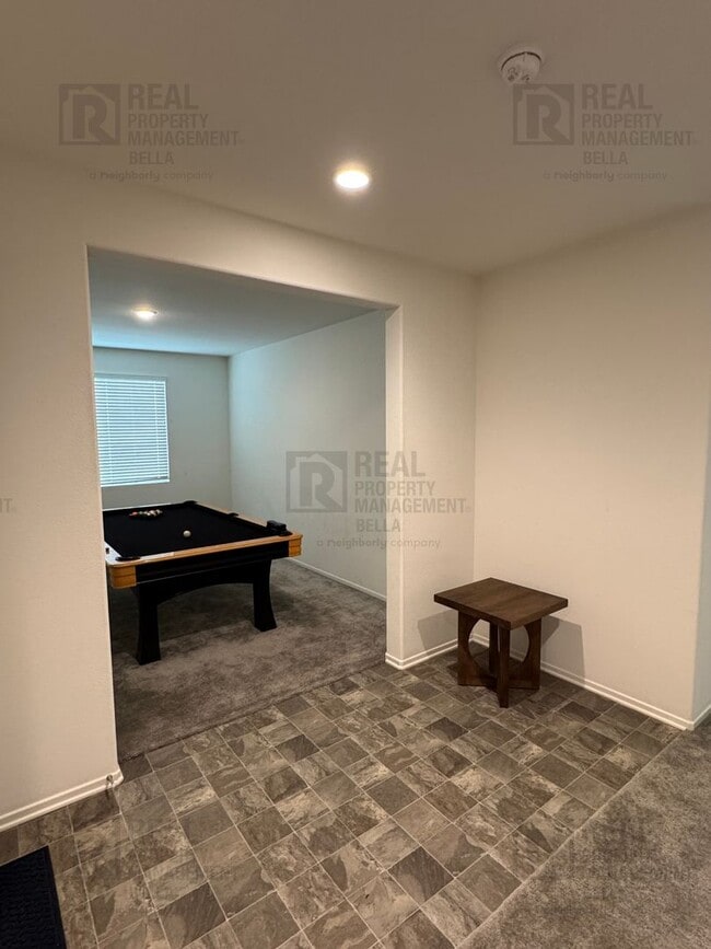 Building Photo - Beautiful 3 Bed, 2 Bath Single-Story Home in McSweeny Farms with Open-Concept Living
