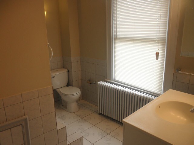 Building Photo - 3916 Southern Ave- Charming 3 bedroom 1 ba...