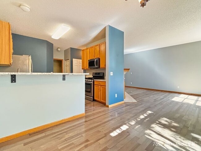 Building Photo - 7852 Garland Ln N