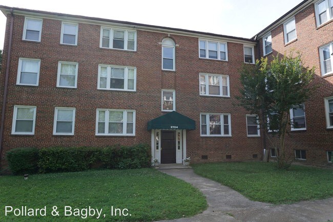 Primary Photo - 2704 Kensington Ave