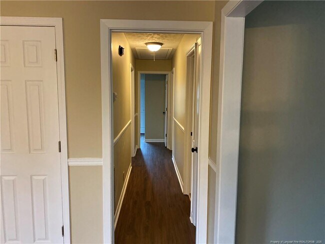 Building Photo - 1013 Arberdale Dr