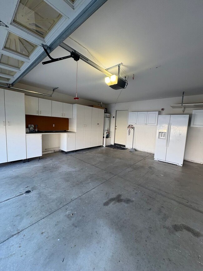 Building Photo - Beautiful Horsethief Canyon Ranch Home located in Corona