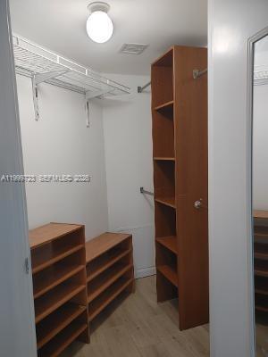 Building Photo - 20000 E Country Club Dr