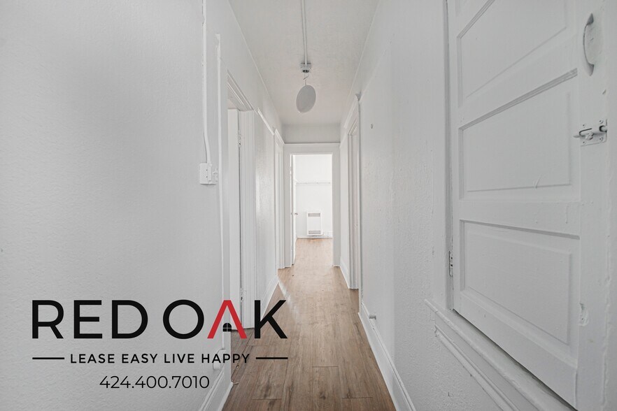 Building Photo - 615 S Soto St