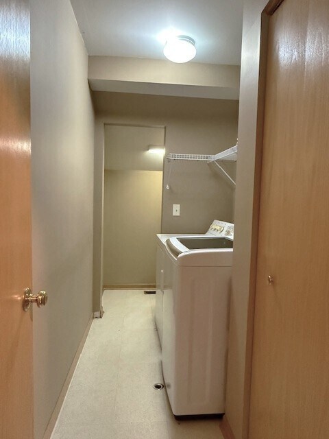 Building Photo - 10553 Haverhill Ln