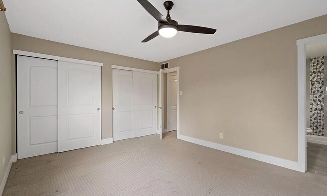 Building Photo - Modern 5 bed, 3.5 bath home in Lakewood!