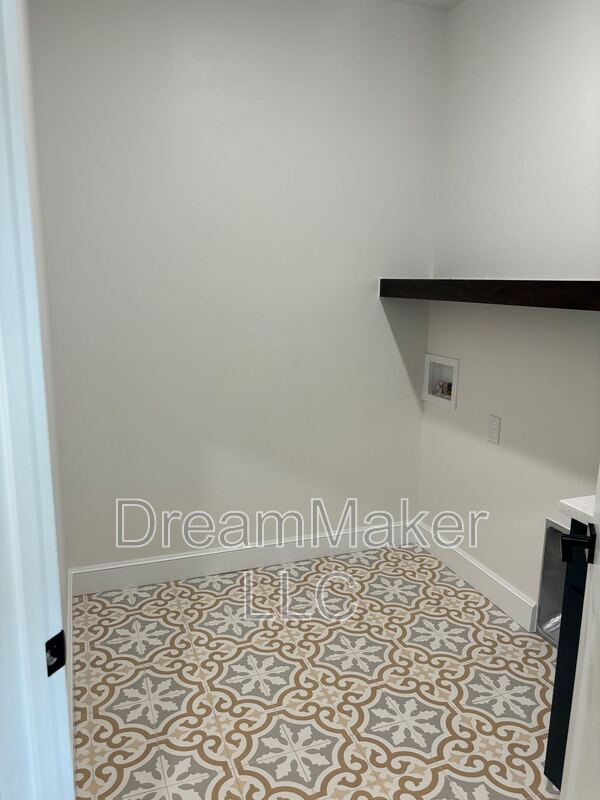 Building Photo - 3026 Hollow Crest Ln