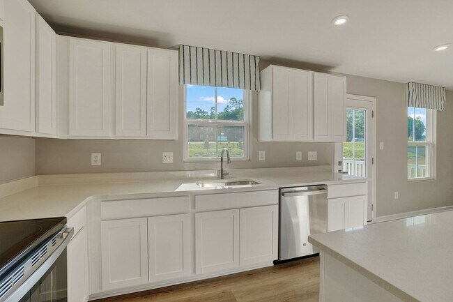 Building Photo - 69 Summerfield Dr