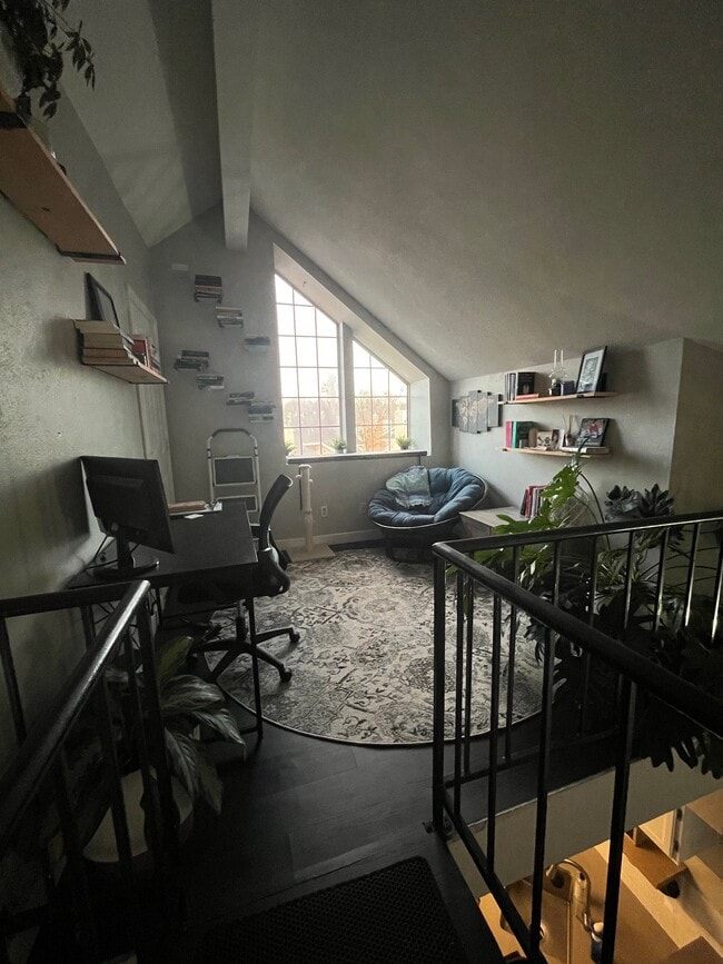 Building Photo - 13742 E Lehigh Ave