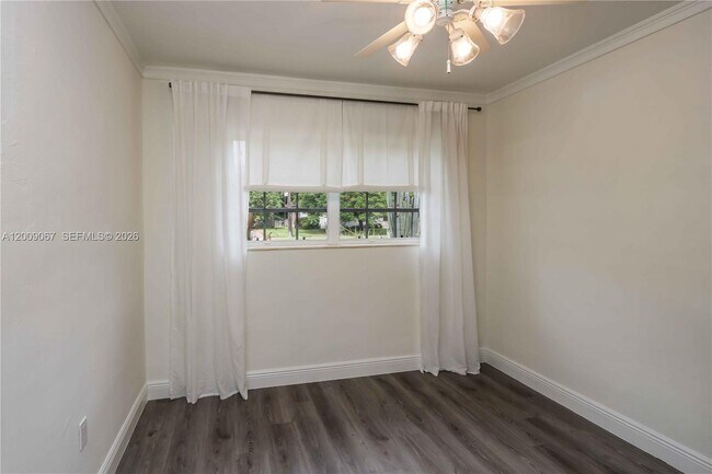 Building Photo - 8035 SW 63rd Pl