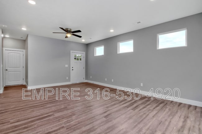 Building Photo - 4653 E 45th St N