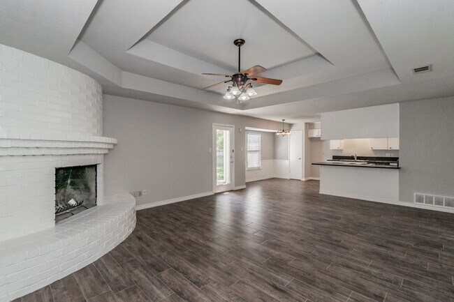 Building Photo - COMING SOON! UPDATED 3 BEDROOM IN ALEDO