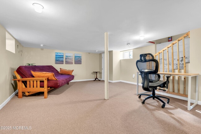 Building Photo - 1003 C St