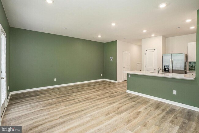 Building Photo - 1143 Martin Rd