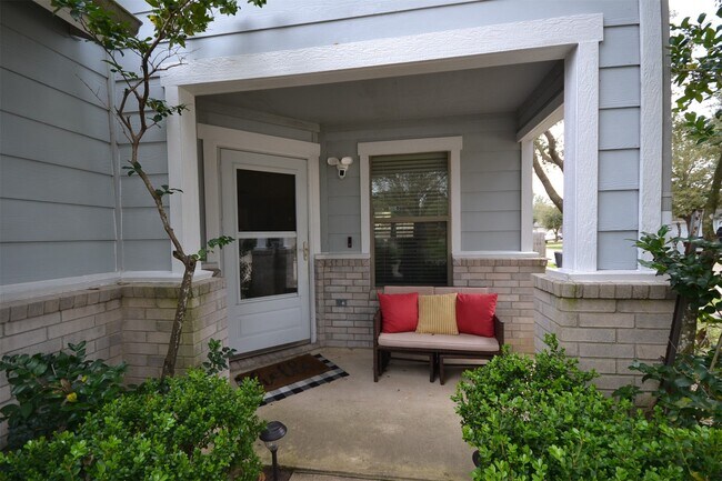 Building Photo - 20751 Cypress Post Dr