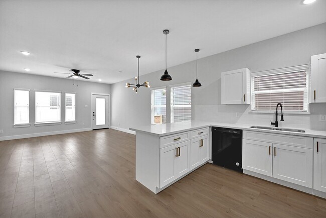 Building Photo - 3312 Bacchus St