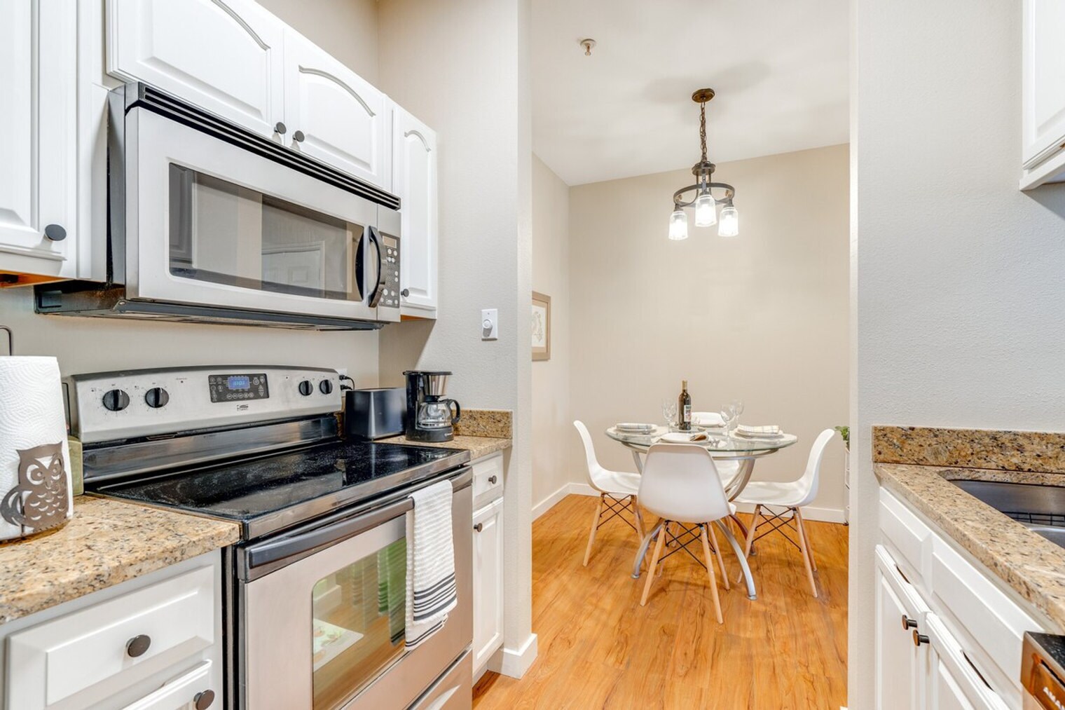 Building Photo - 12166 Metric Blvd