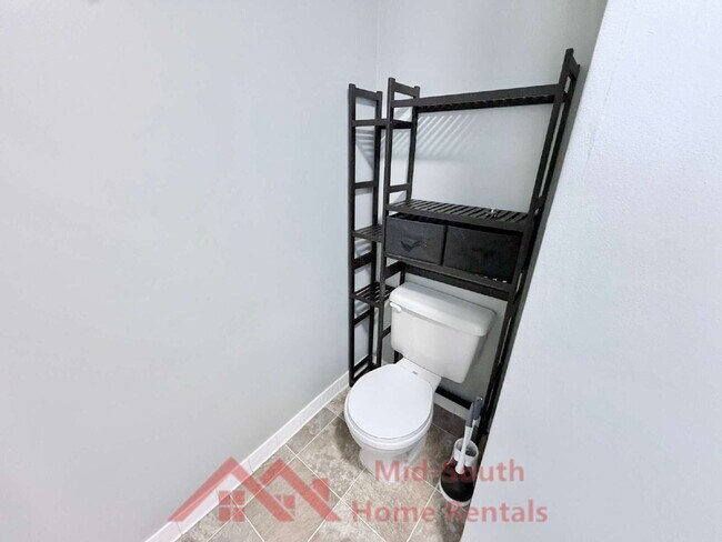 Building Photo - 434 N Ericson Rd