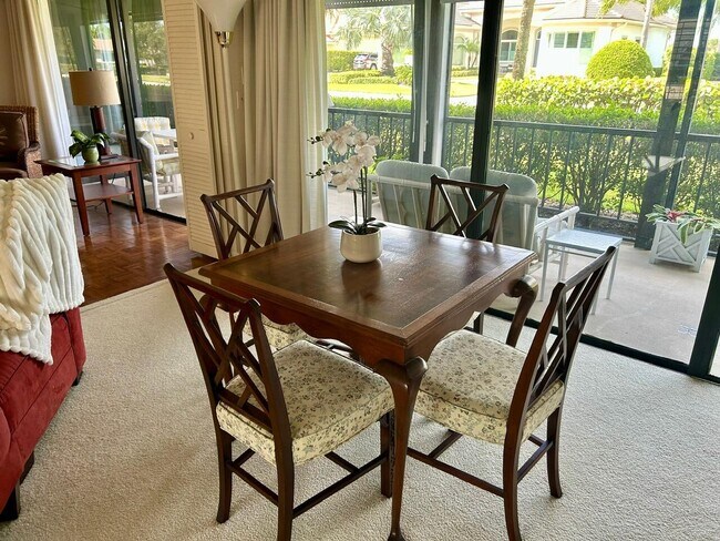 Building Photo - 1 SE Turtle Creek Dr