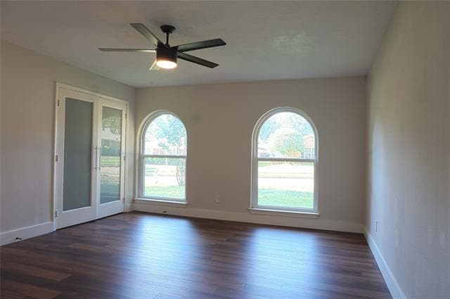 Building Photo - 2313 Westridge Dr
