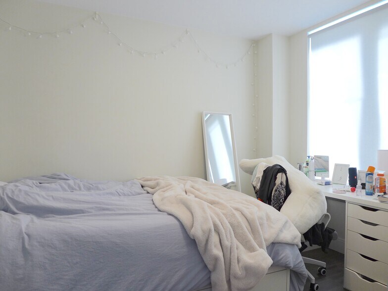 Building Photo - 22 Saint Cyprians Pl