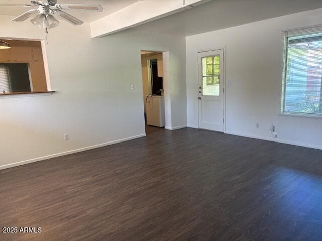 Building Photo - 922 E Orange Dr