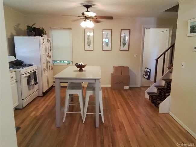 Building Photo - 35 Doris Ave