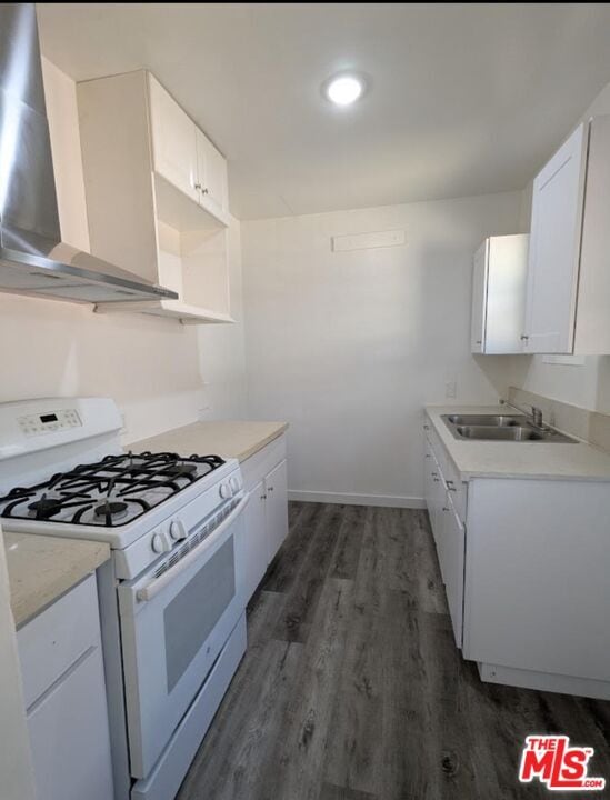 Building Photo - 18820 Roscoe Blvd