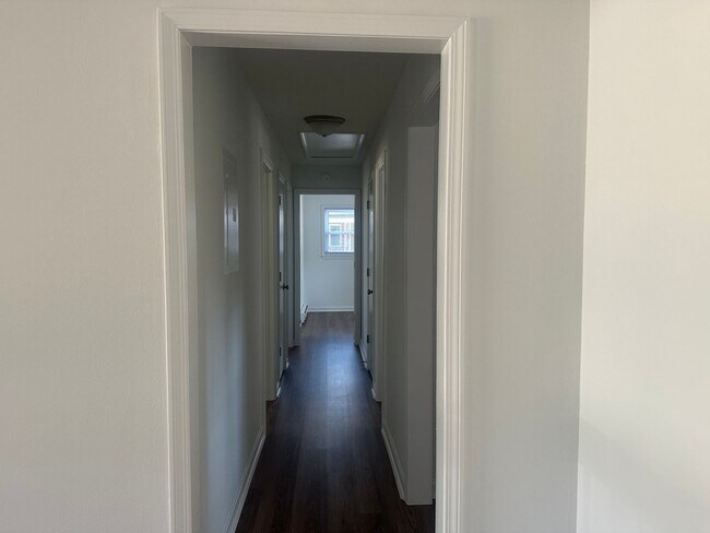 Building Photo - Enjoy Modern Living in This Beautifully Updated 3BR, 1.5BA Durham Home!