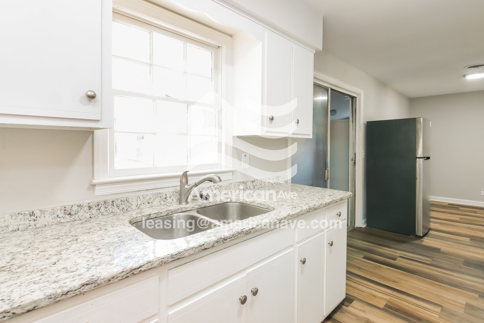 Building Photo - 4964 Gardiner Dr