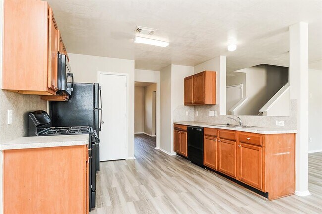 Building Photo - 21202 Linden House Ct
