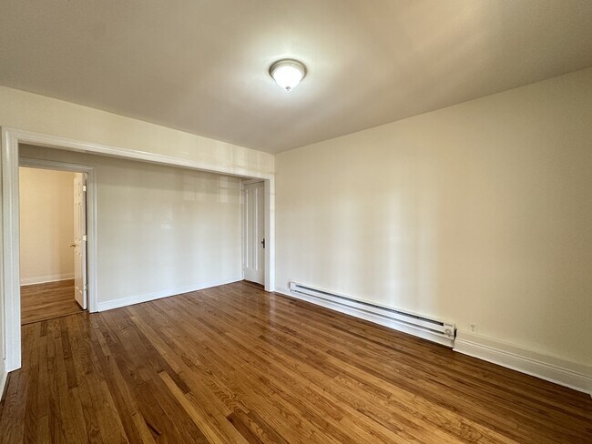 Building Photo - 347 Park Ave