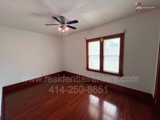 Building Photo - 2728 N 47th St