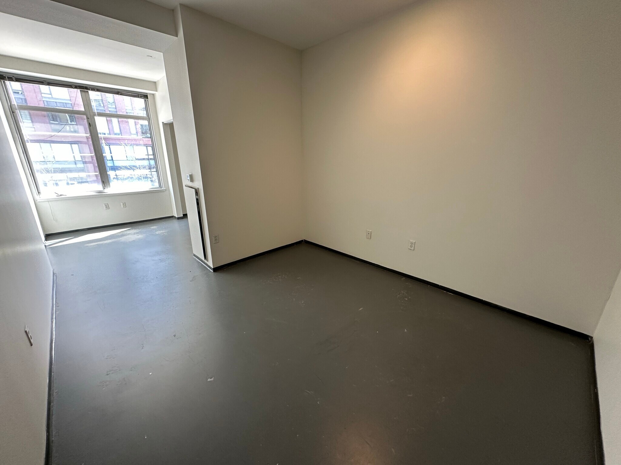Building Photo - 379 Harrison Ave