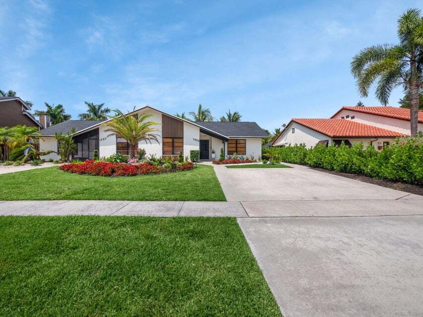 Building Photo - 1423 Riverside Cir