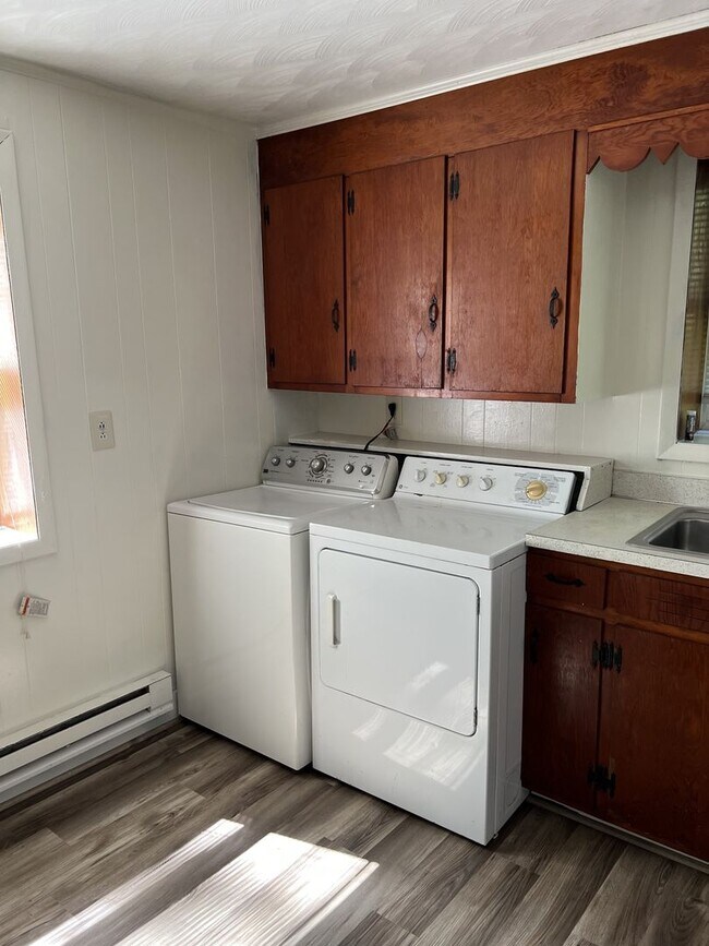 Building Photo - robl1951