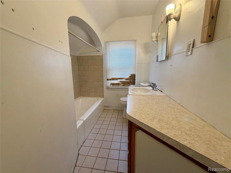 Building Photo - 6120 Middlesex St